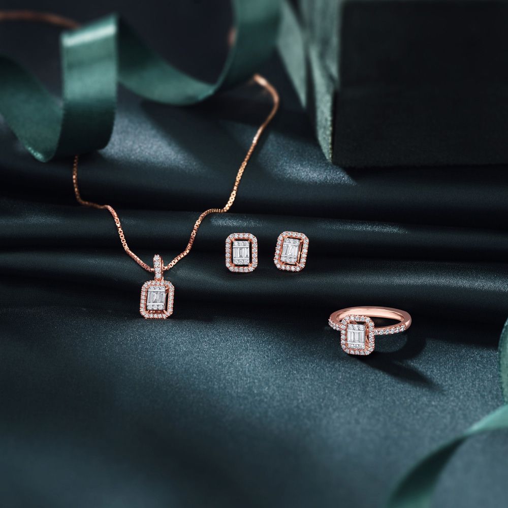 1.80 Karat Baget Pırlanta Pembe Altın Set 